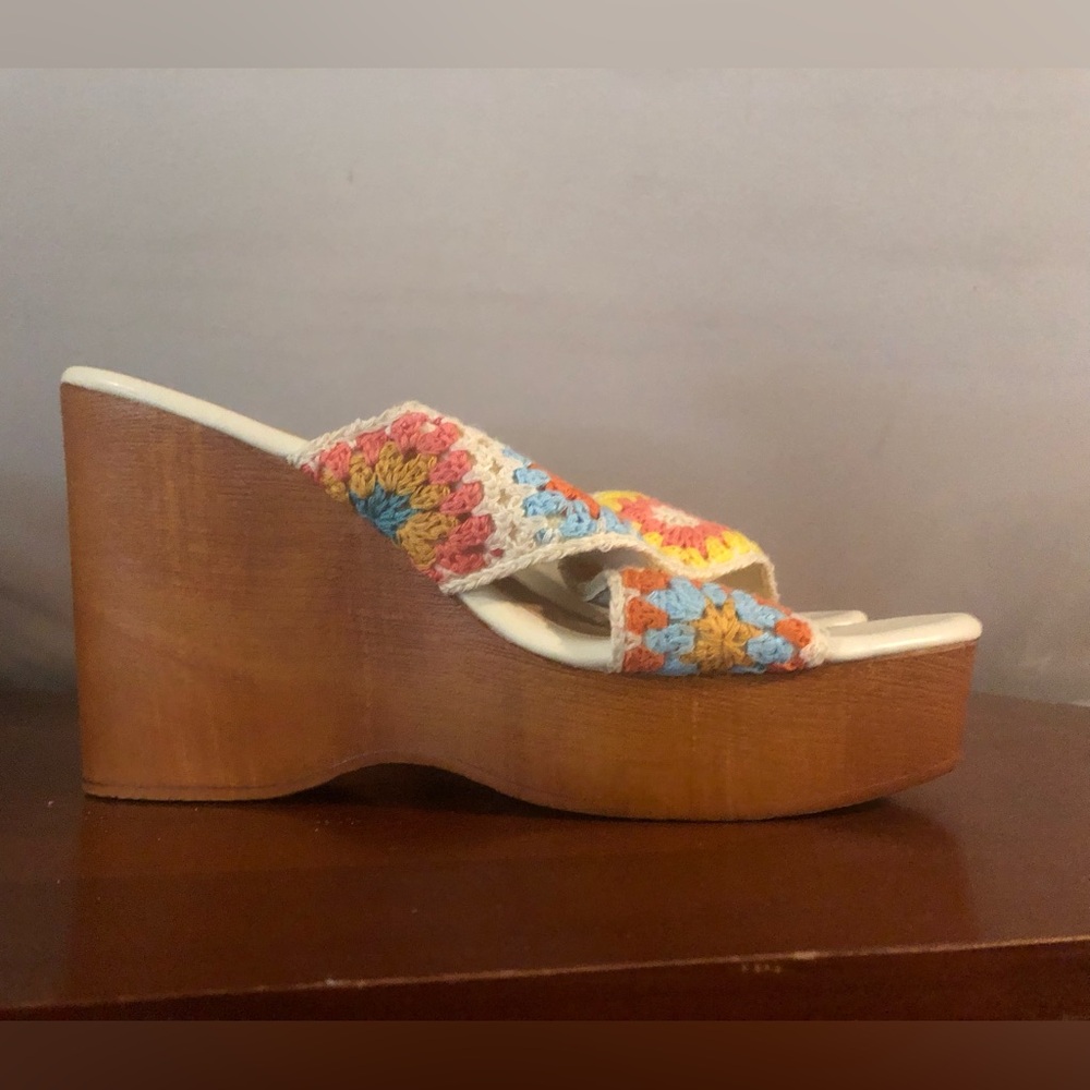 BAMBOO Multicolor Crochet Platform Wedge Sandals - Picture 2 of 4